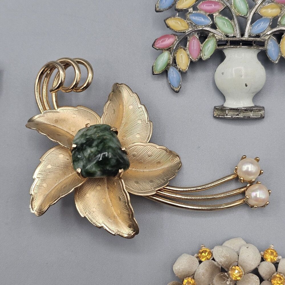 Multicolor Floral Brooch Set - Picture 10 of 14